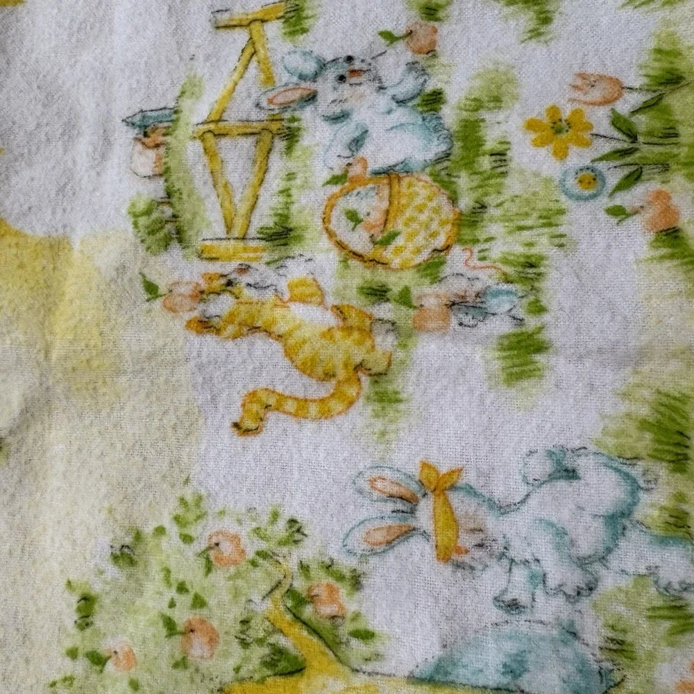 Vtg Dundee 1980s Country Yellow Bear Bunny Cat Baby Receiving Blanket 26x38